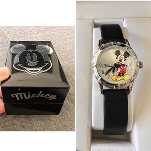 MICKEY MOUSE Watch and Box Excellent Condition Needs Battery